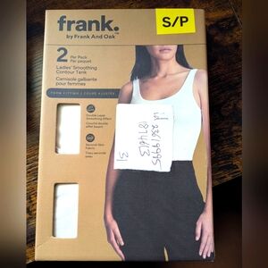 2 pk Frank & Oak Smoothing Tank Tops